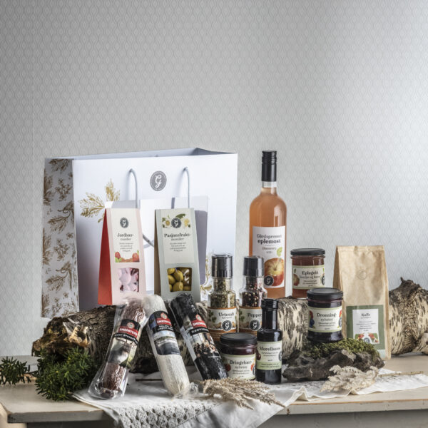 stor-gavepose-aurora-helaar